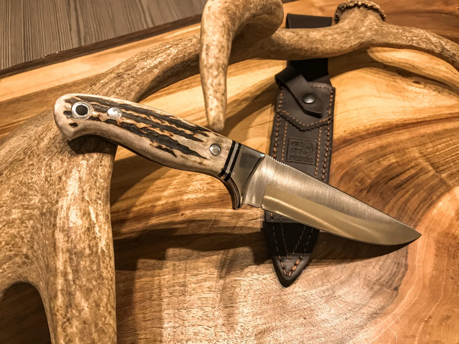 Oh My Deer Bongo kniv jagtkniv fast klinge