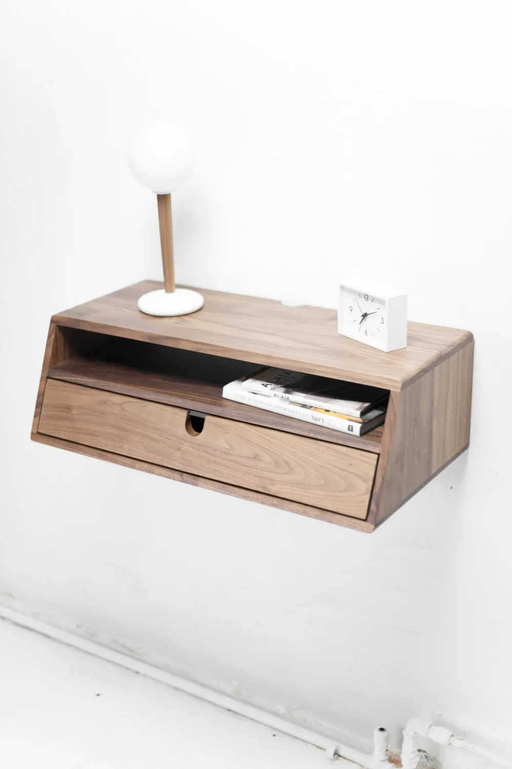 Habitables Console 03 konsolbord eg væghængt massivt træ
