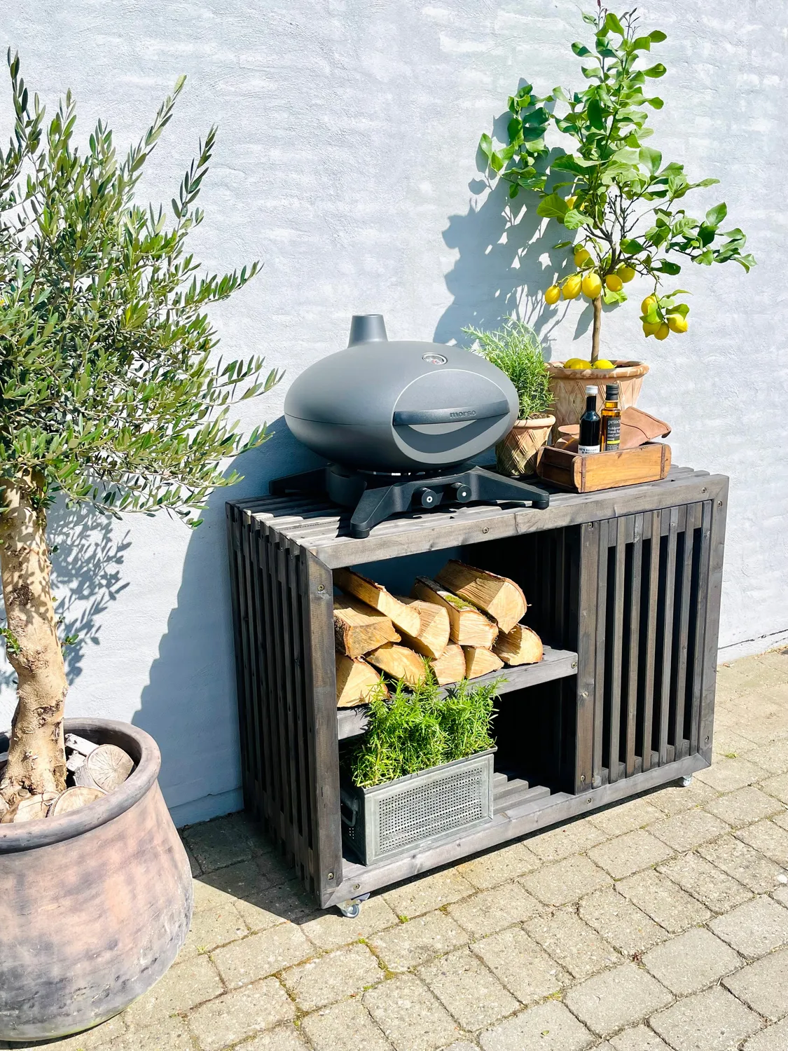 Kabeltromlen Grillbord Gasflaskeskjuler 120 cm sortbejdset