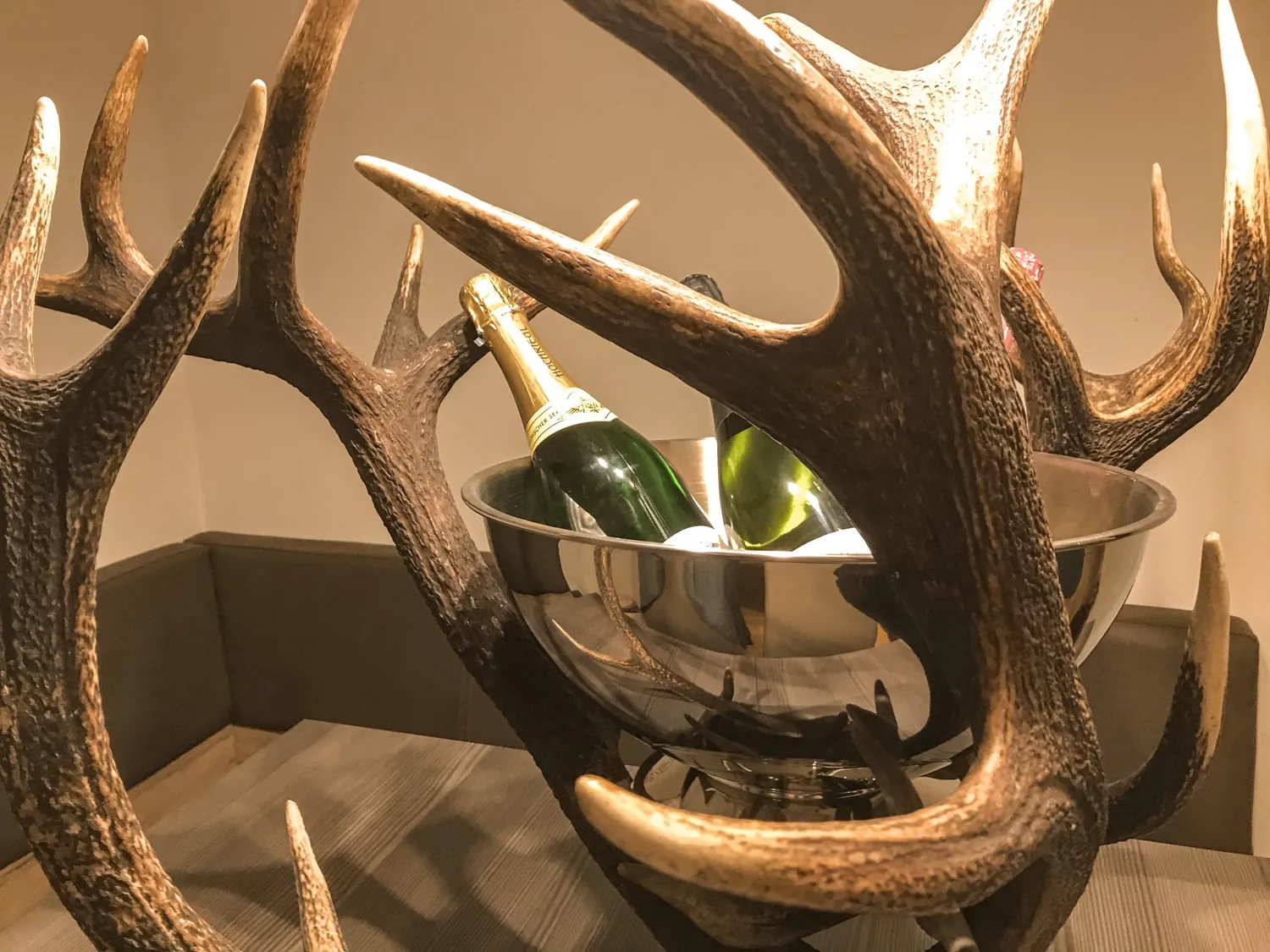 Oh My Deer Champagnekøler til jæger træ