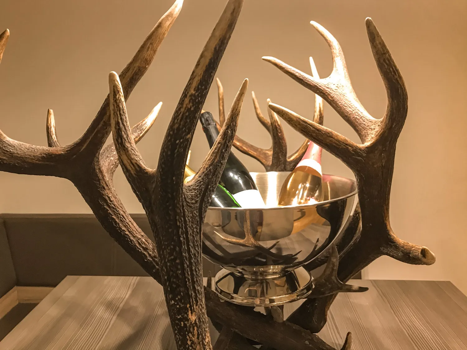 Oh My Deer Champagnekøler til jæger træ