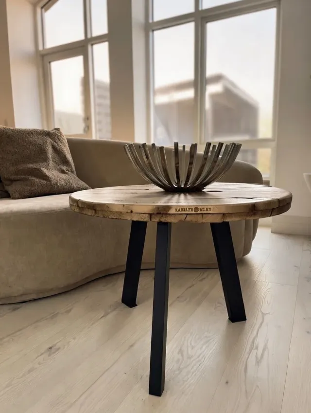Kabeltromlen Sofabord Ø80 rundt sofabord lakeret sort stel