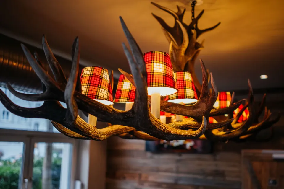 Oh My Deer stor gevirlampe lysekrone