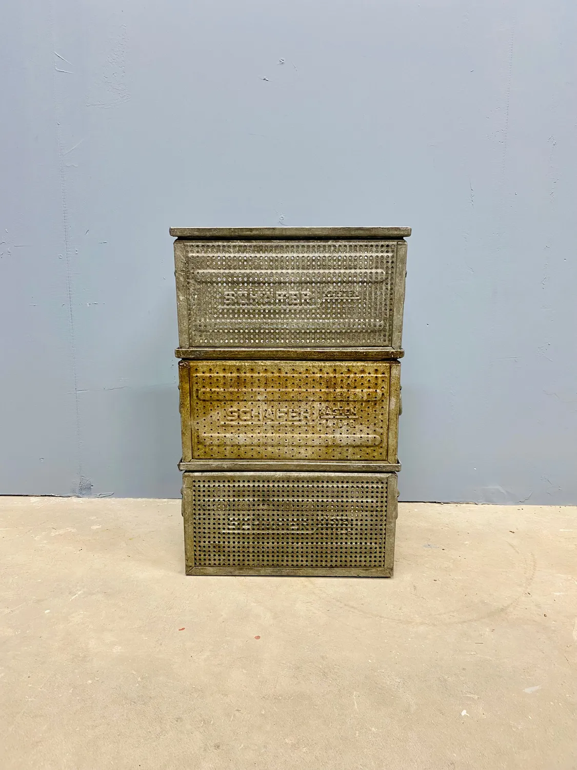 Kabeltromlen Erik med huller værkstedskasse 36 cm metal