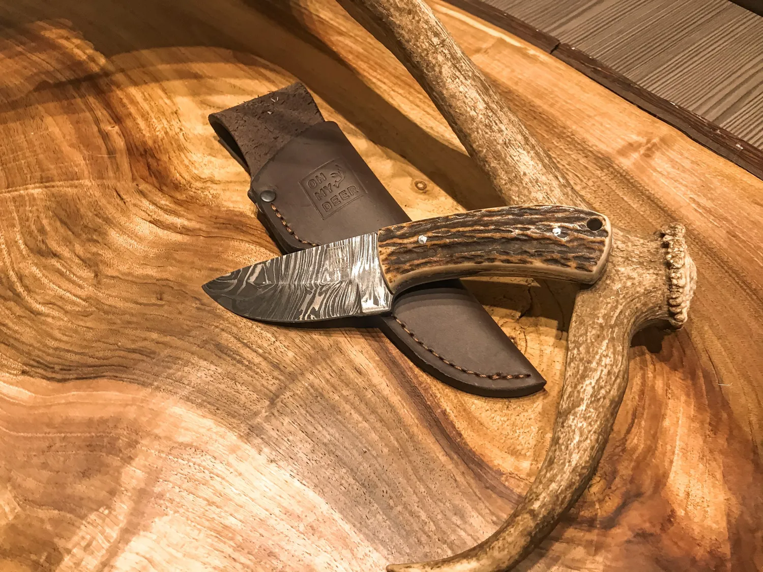 Oh My Deer Trachtenmesser kniv damaststål