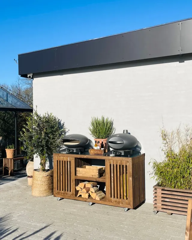 Kabeltromlen luksus grillbord 160 cm brune traller stål