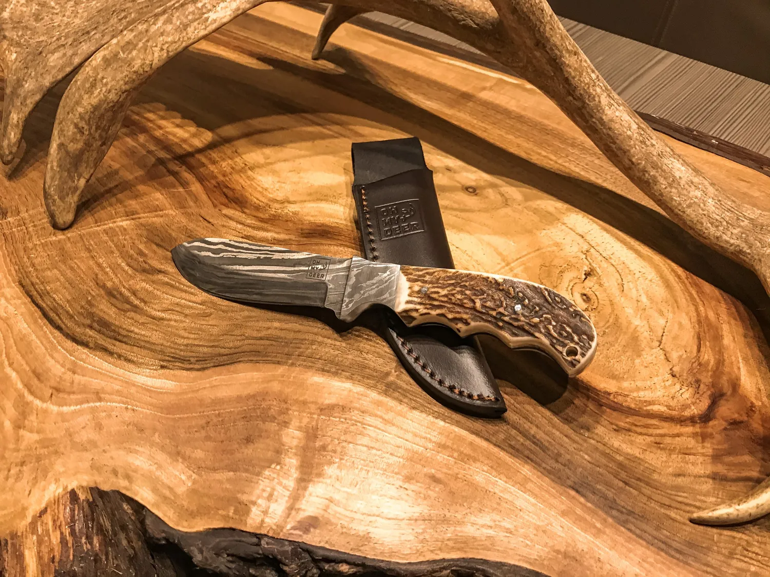 Oh My Deer Damast kniv damaskusstål