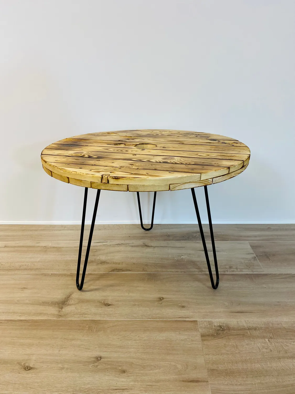 Kabeltromlen Vida sofabord kabeltromle Ø70 lakeret 45 cm