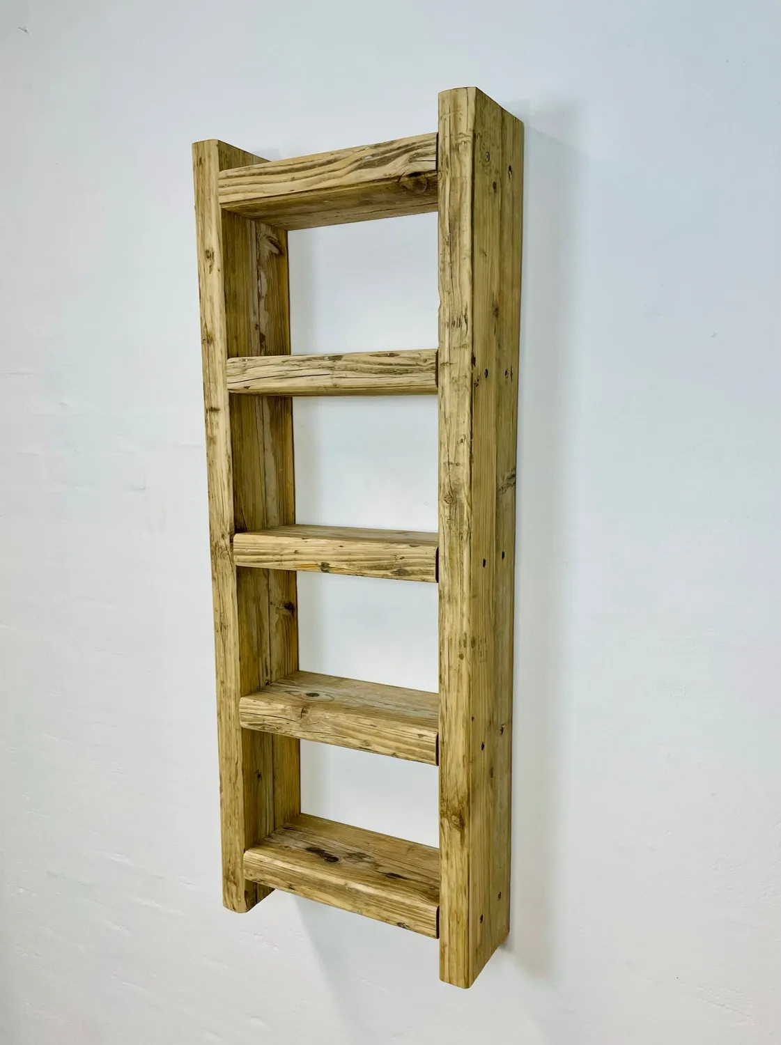 Kabeltromlen vægreol genbrugstræ 103 cm