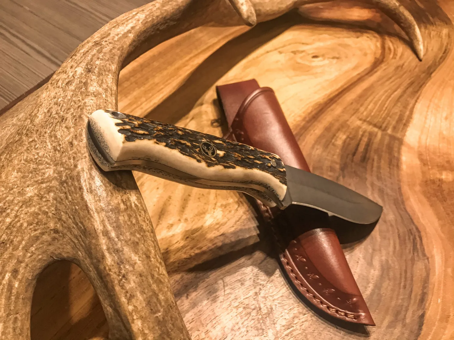 Oh My Deer Damast INOX jagtkniv rustfri damask