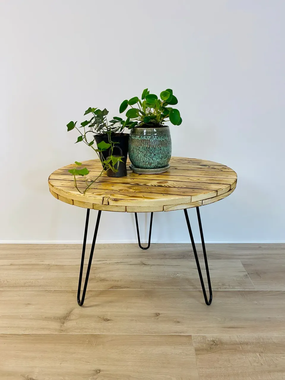 Kabeltromlen Vida sofabord kabeltromle Ø70 lakeret 45 cm