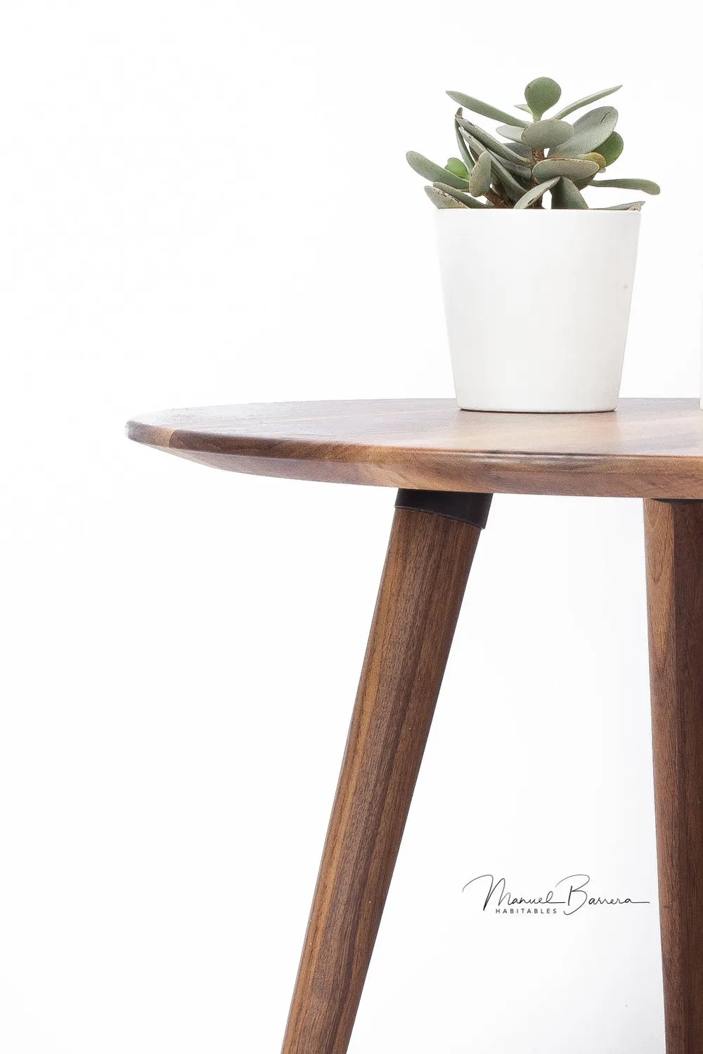 Habitables Midcentury sofabord rundt eg 50 cm massivt