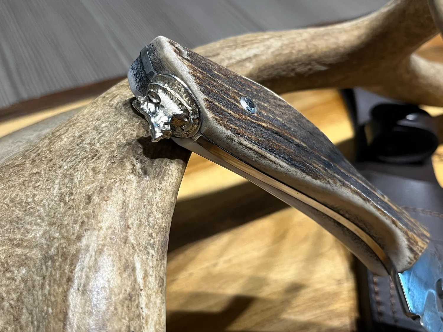Oh My Deer Hirschmotiv jagtkniv med gravering
