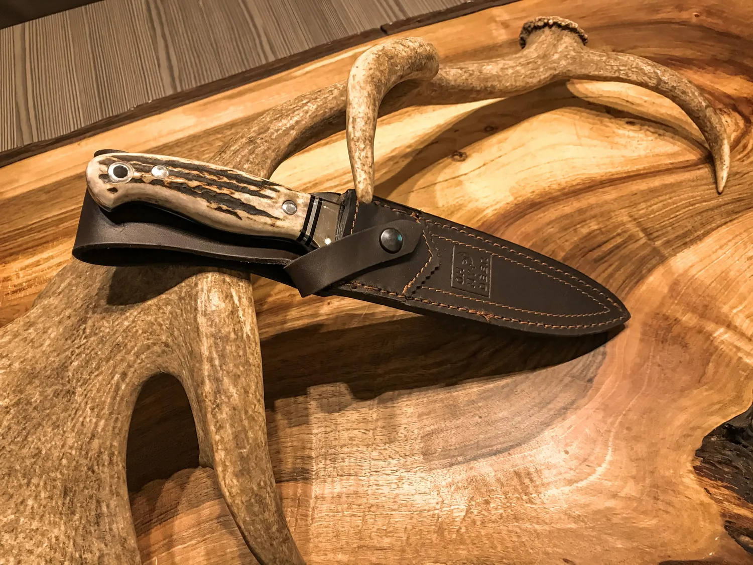 Oh My Deer Bongo kniv jagtkniv fast klinge