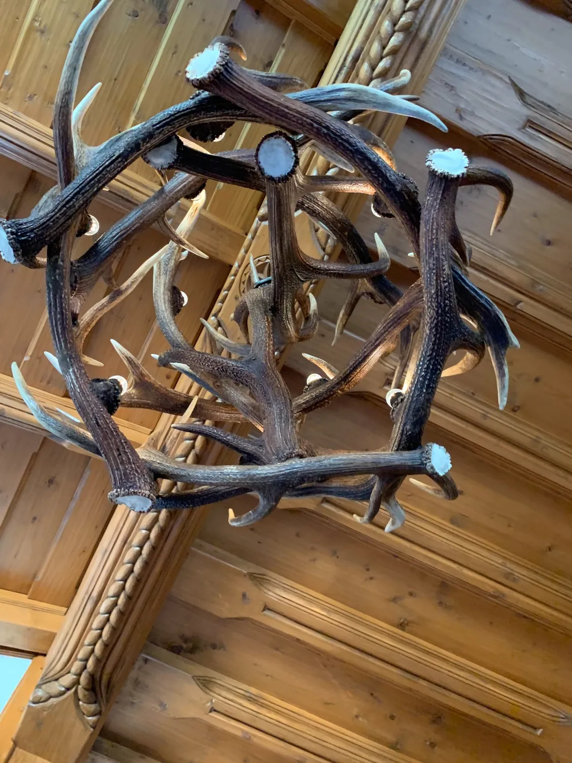 Oh My Deer Kronleuchter Landhaus lysekrone i træ