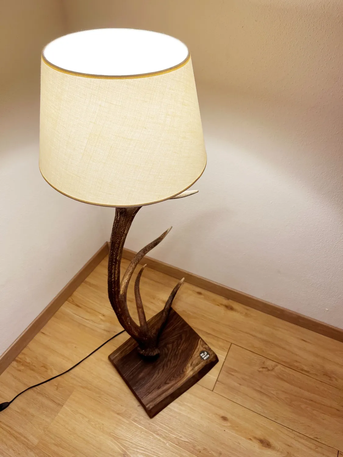Oh My Deer Rothirsch standerlampe krondyr
