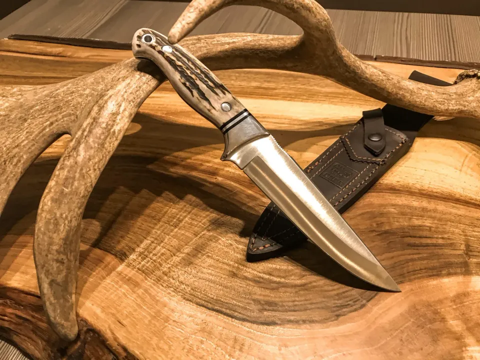 Oh My Deer Bongo kniv jagtkniv fast klinge
