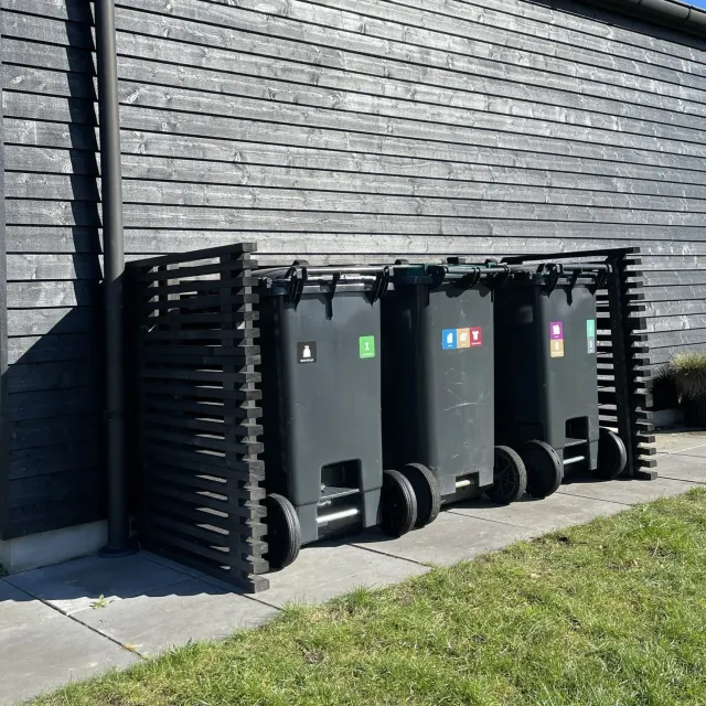 Kabeltromlen Skraldespandsskjuler skjuler sorte traller 230 cm gran