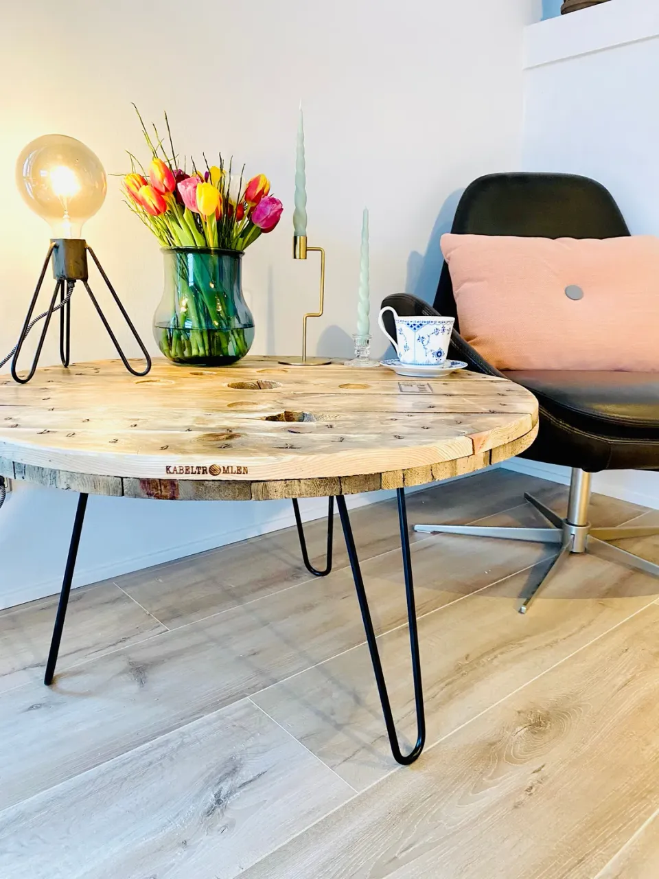 Kabeltromlen sofabord kabeltromle Ø80 lakeret