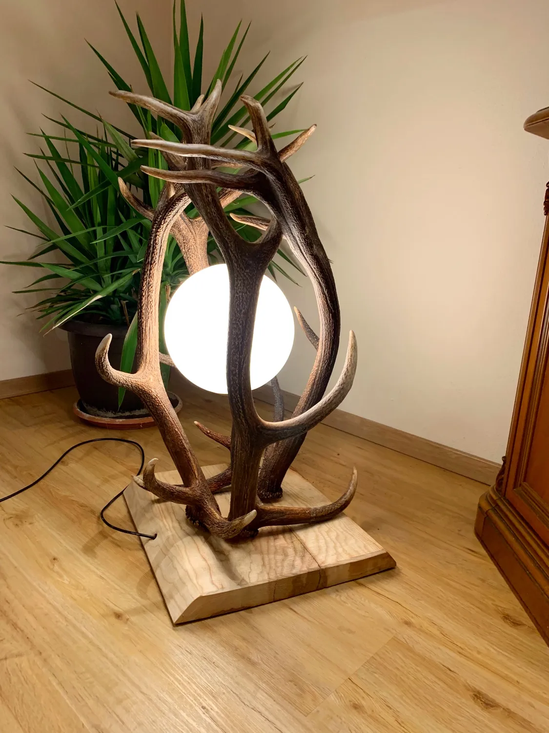 Oh My Deer Chalet gulvlampe træ chaletstil
