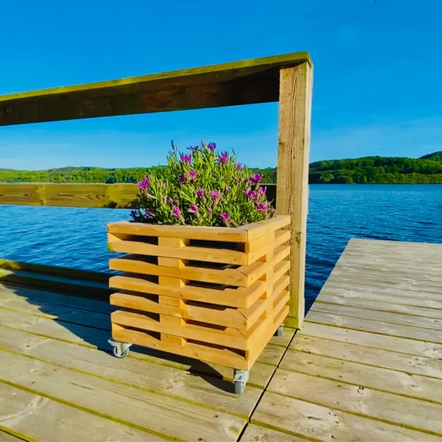 Kabeltromlen Blomsterskjuler plantekasse på hjul 45x45 ubehandlet