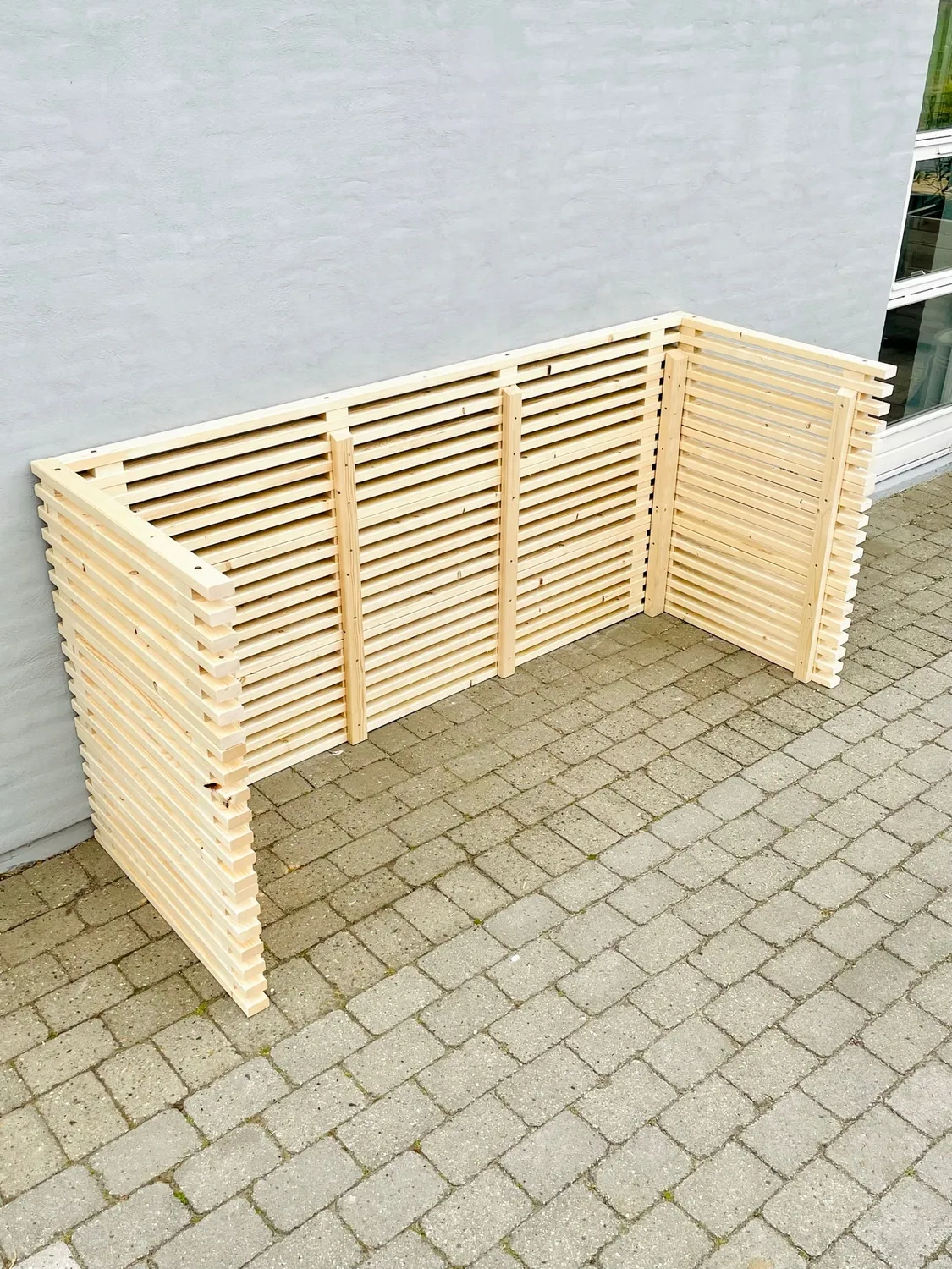 Kabeltromlen Skraldespandsskjuler skjuler sorte traller 230 cm gran