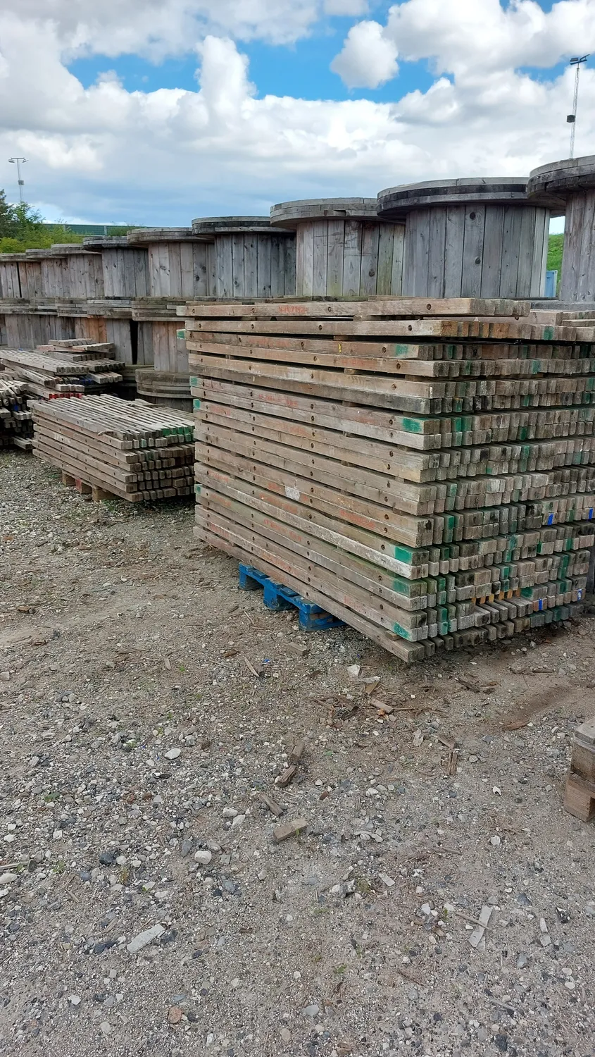 Kabeltromlen Rå tralle ubehandlet 220 cm afhentning