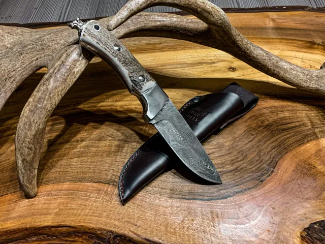 Oh My Deer jagtkniv vildsvin damaskusstål