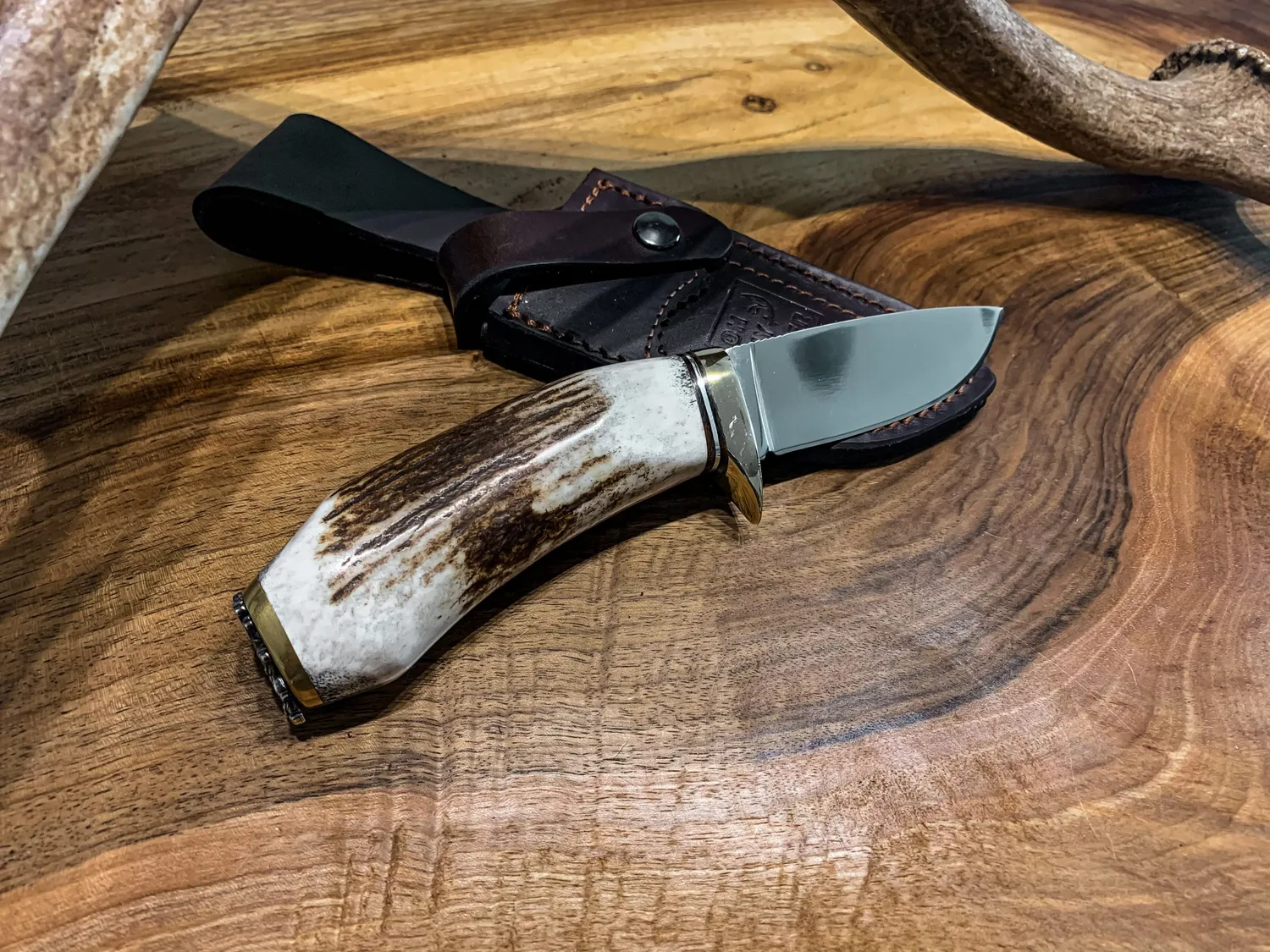 Oh My Deer Wildschweinpin kniv med vildsvinemotiv