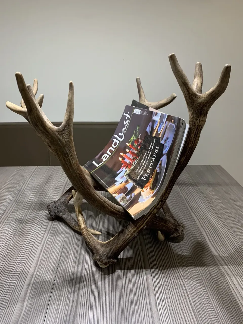Oh My Deer Geweih Zeitungshalter avisholder gevir