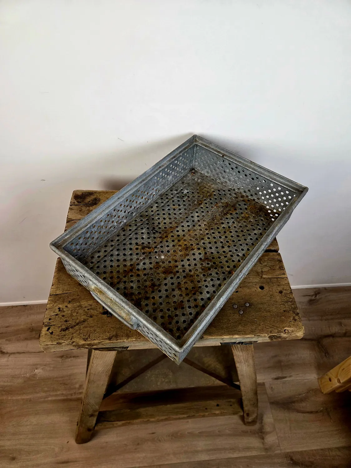 Kabeltromlen Søren værkstedskasse lav metal 47 cm