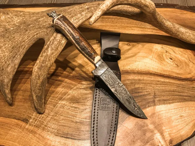 Oh My Deer Damaststahl kniv jagtkniv mønstret
