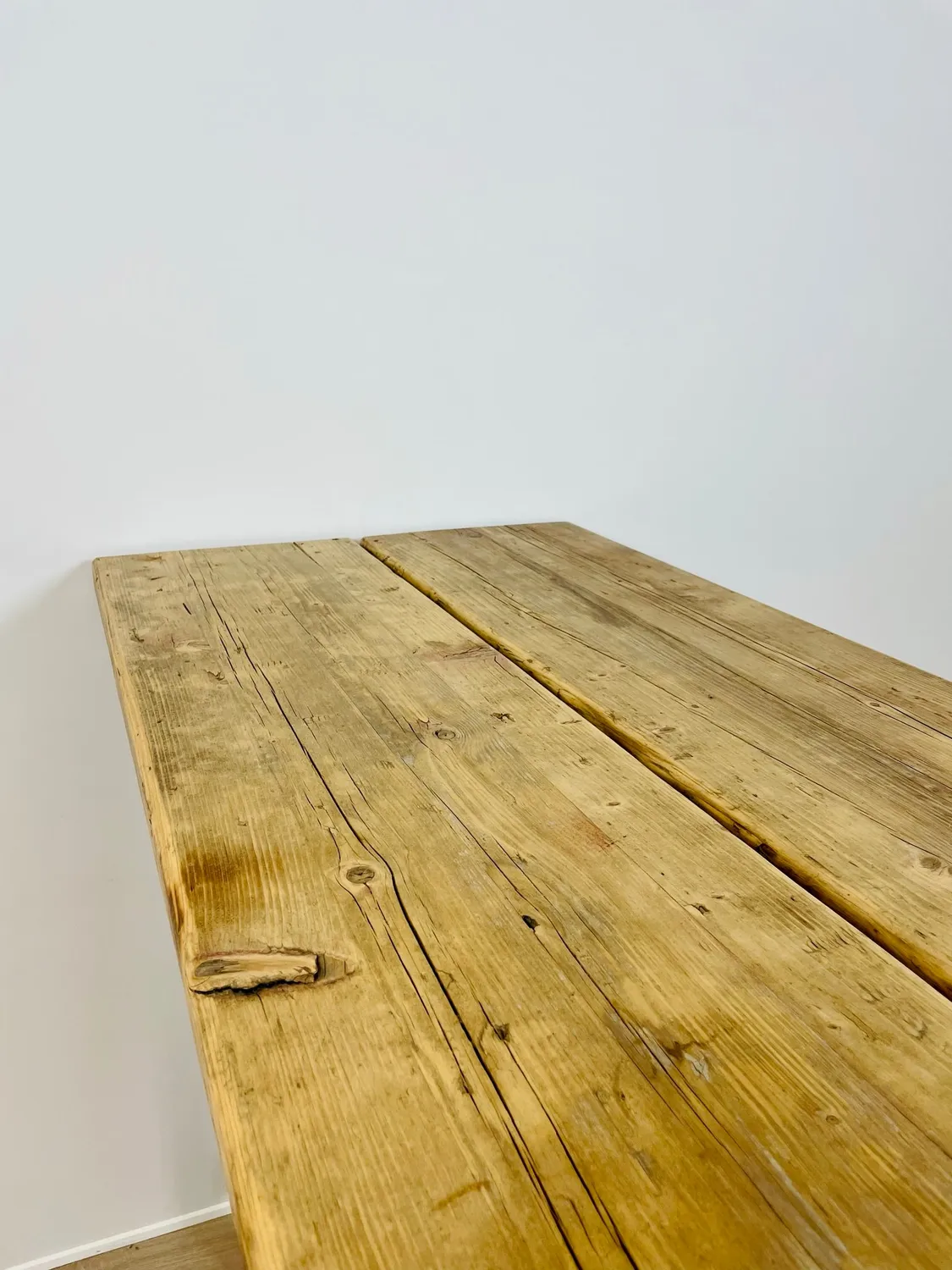 Kabeltromlen Barbord barbrod genbrugsplanker 110 cm lakeret