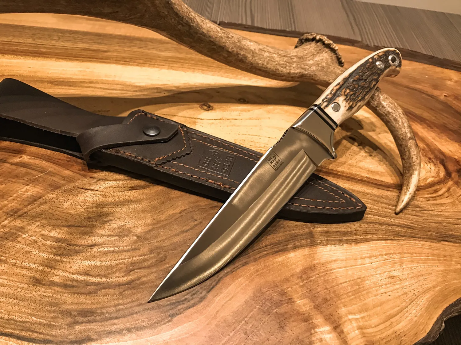 Oh My Deer Bongo kniv jagtkniv fast klinge