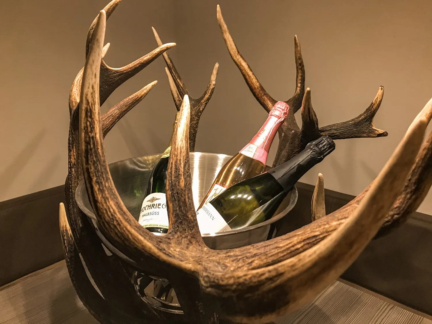 Oh My Deer Champagnekøler til jæger træ