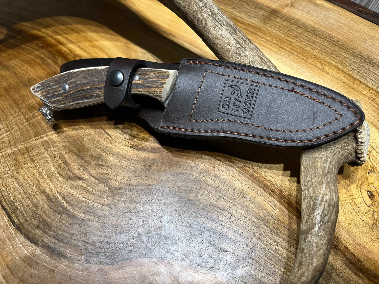 Oh My Deer Hirschmotiv jagtkniv med gravering