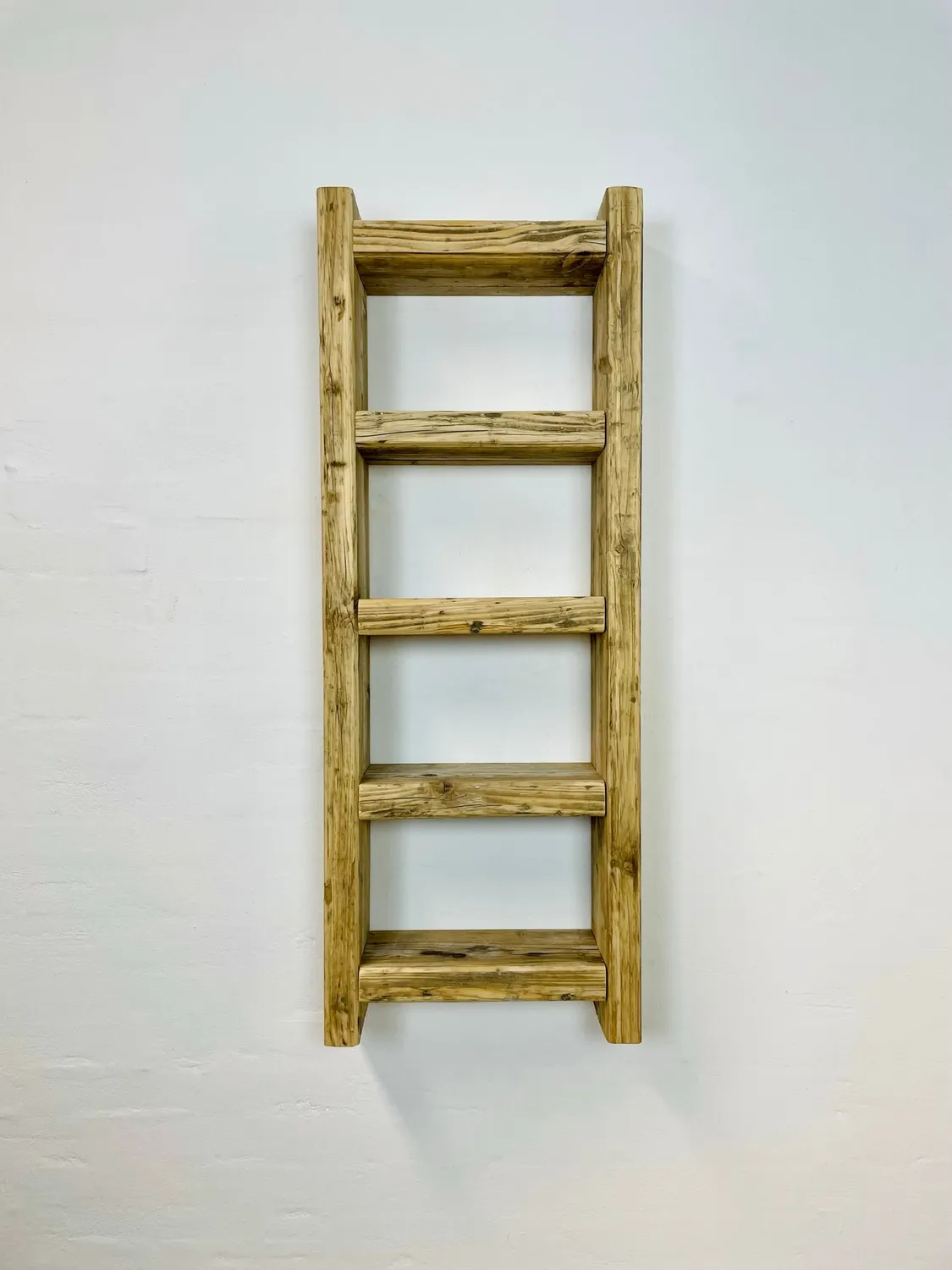 Kabeltromlen vægreol genbrugstræ 103 cm