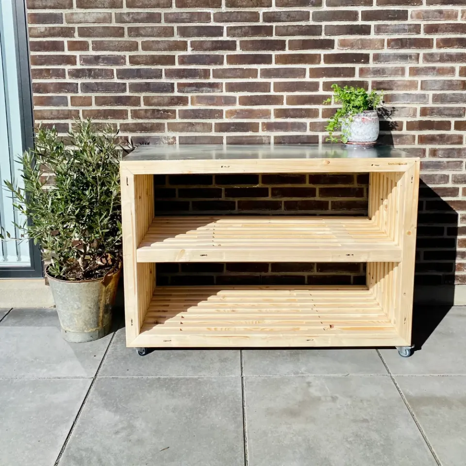 Kabeltromlen Arbejdsbord brede traller 120 cm med topplade