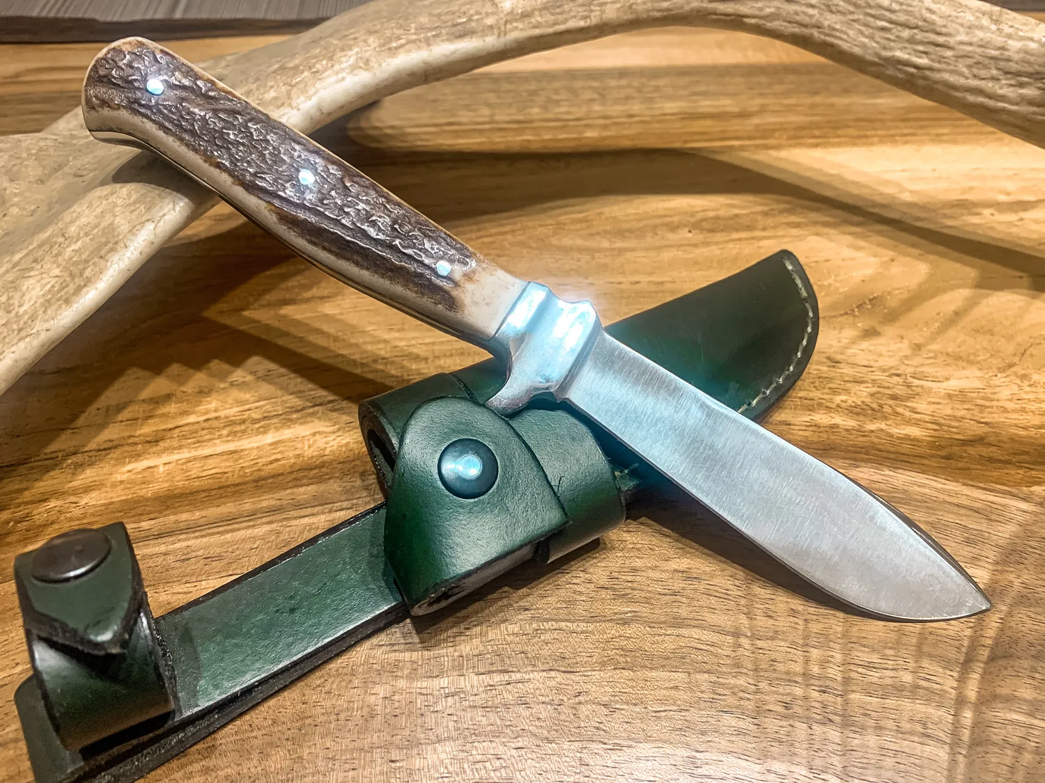 Oh My Deer Horn Nicker jagtkniv i horn