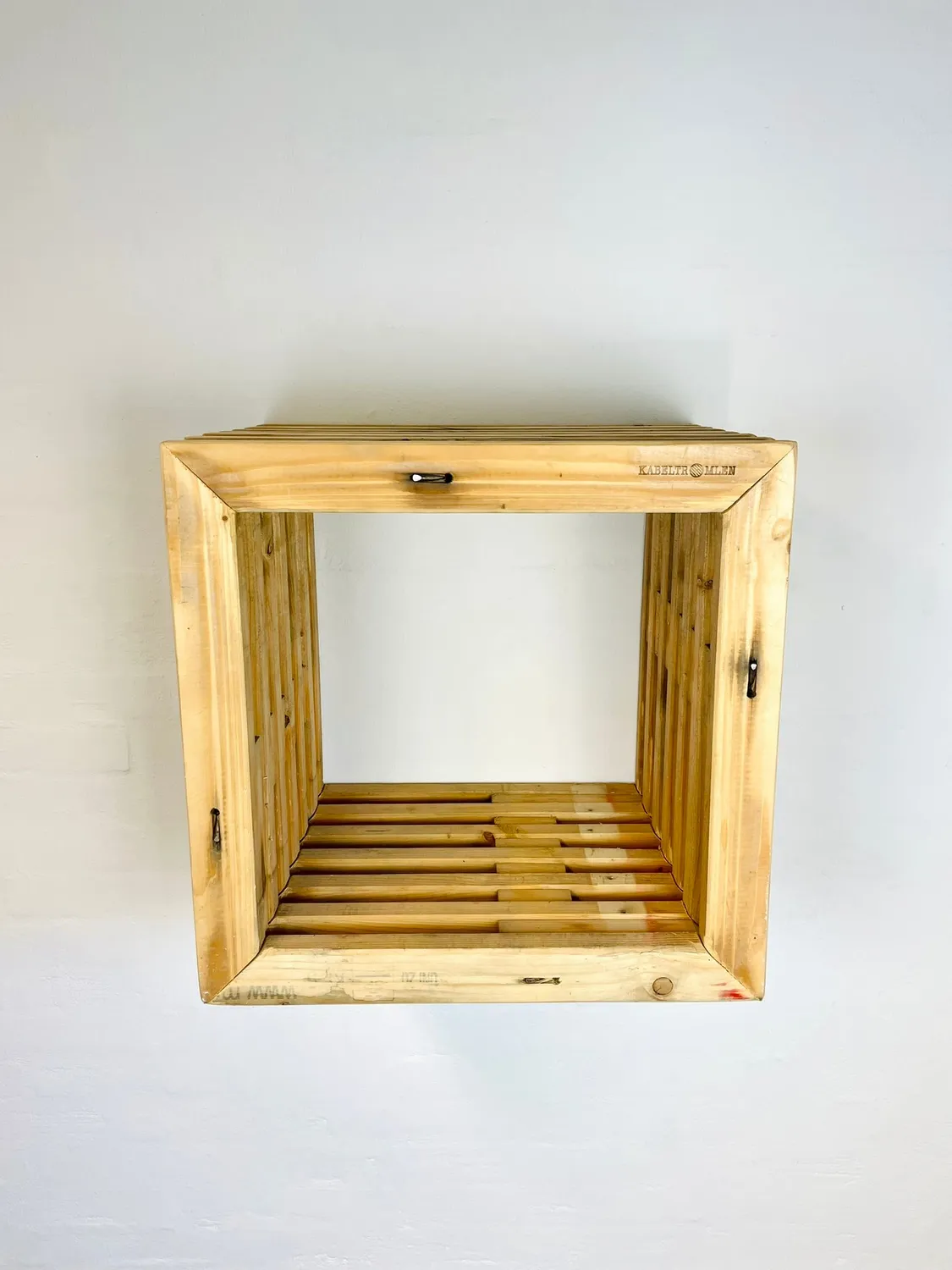 Kabeltromlen Brugte Traller vu00e6ghu00e6ngt sengebord 45x45 cm