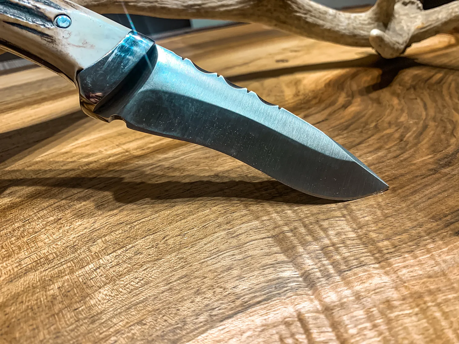 Oh My Deer jagtkniv Böhler N690 hjortetak fast