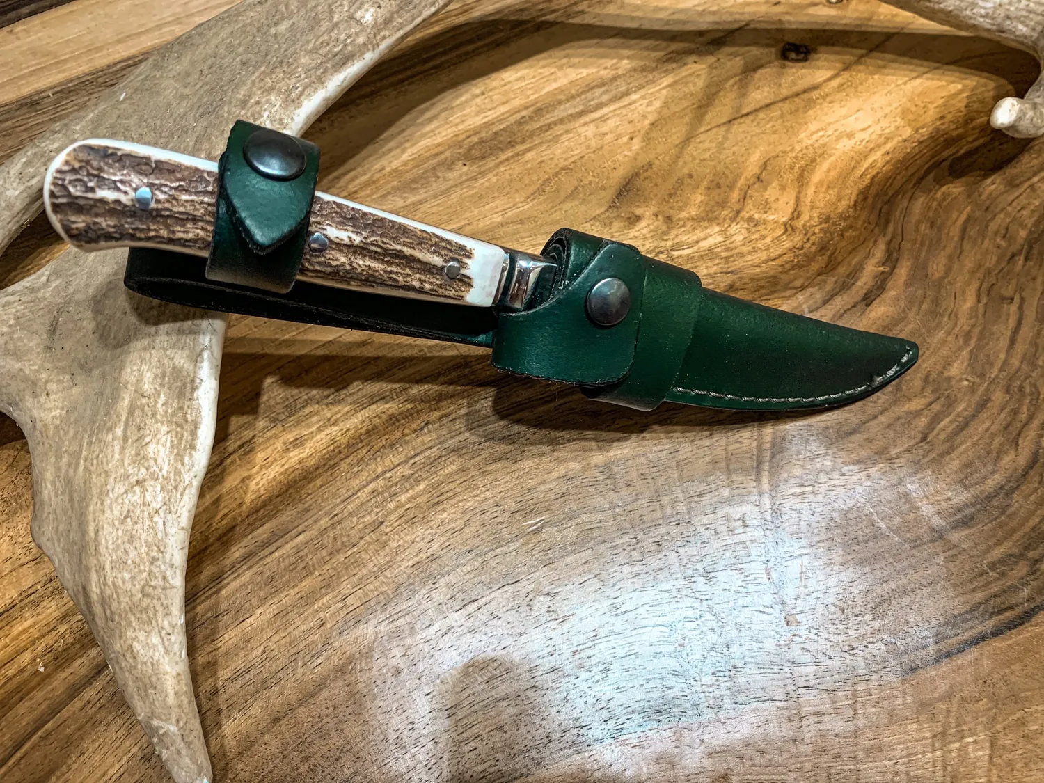 Oh My Deer Hirschhorn Nicker kniv hjortehorn