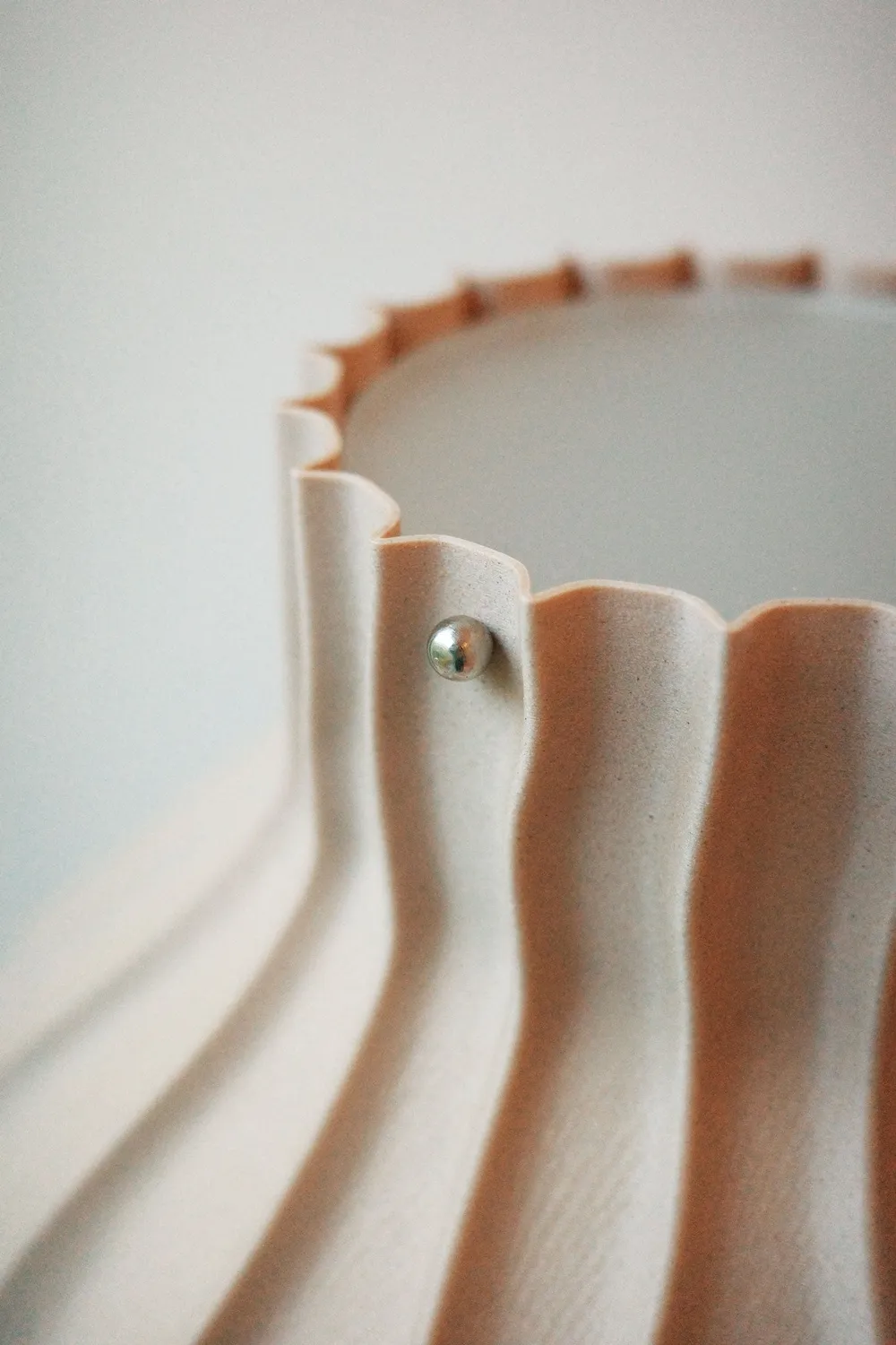 HYFER OBJECTS Kakta Small bordlampe linen varm