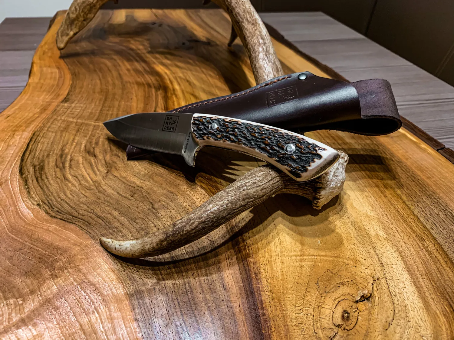 Oh My Deer Ausbeinmesser opskæringskniv horn