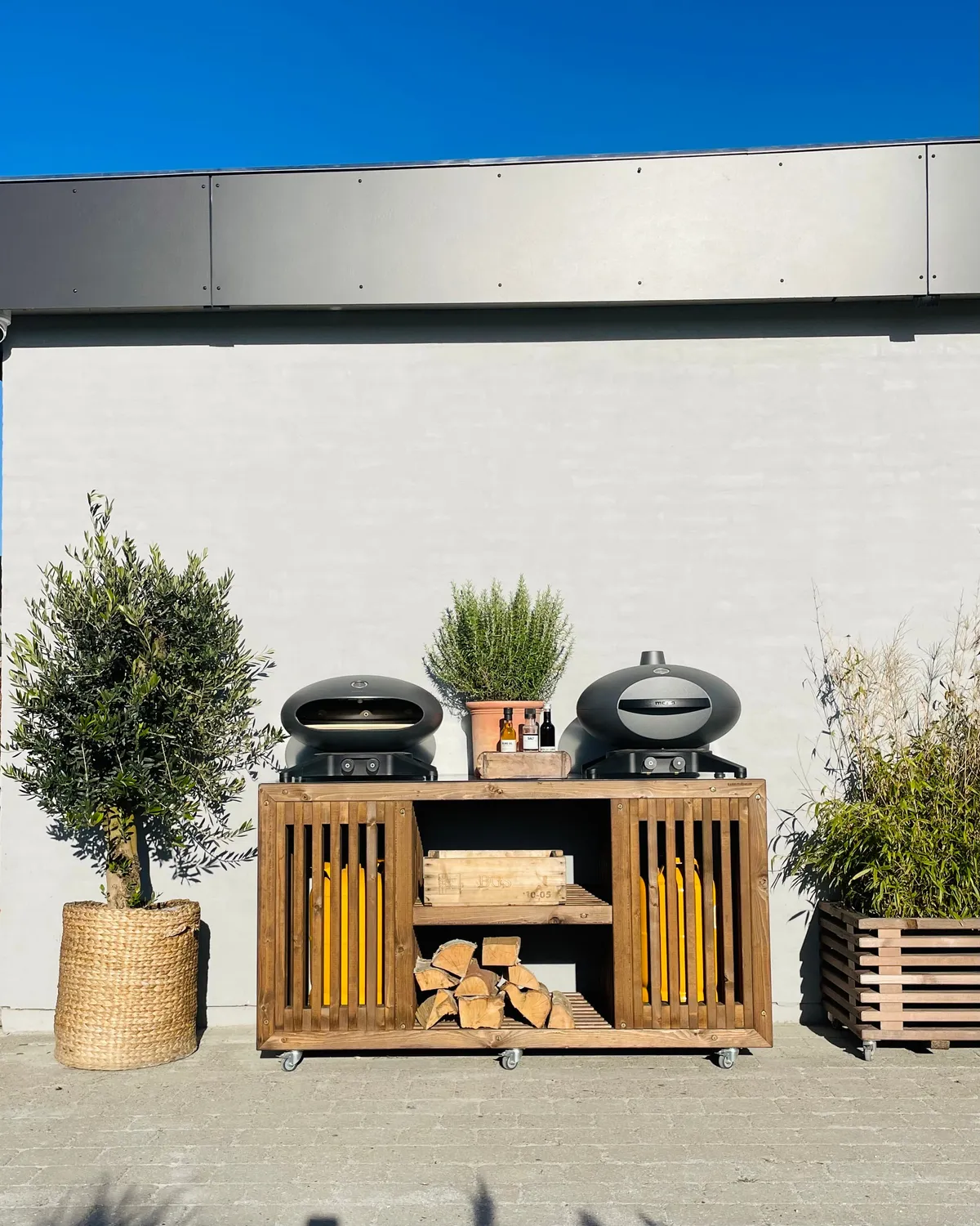 Kabeltromlen luksus grillbord 160 cm brune traller stål