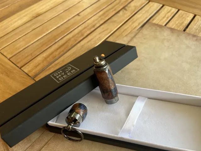 Oh My Deer Feuerzeug lighter valnøddetræ