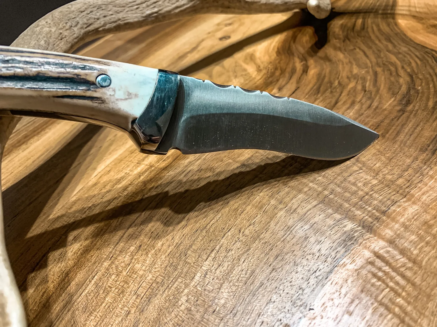 Oh My Deer jagtkniv Böhler N690 hjortetak fast